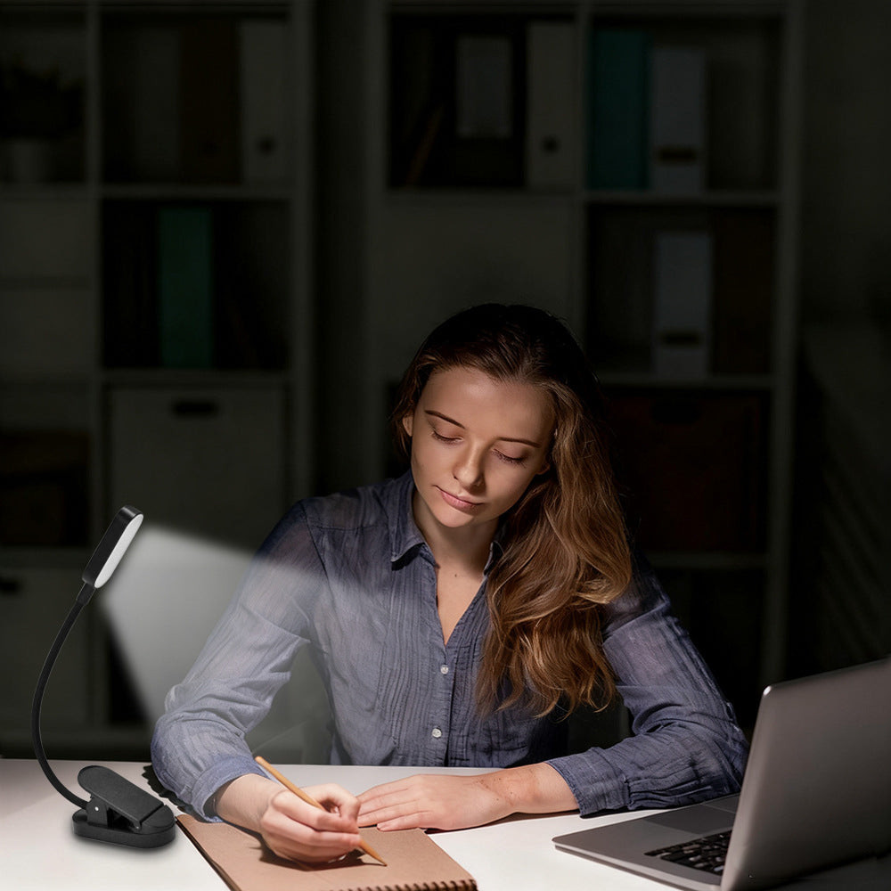 Stepless Dimming Desk Lamp Night Light For Kids Bedrooms Book Light USB Rechargeable Flexible LED Clip Reading Night Light In 3 Brightness Modes Table Lamp Desk Bedside Lantern for Reading in Bed, Travel, Music Stand