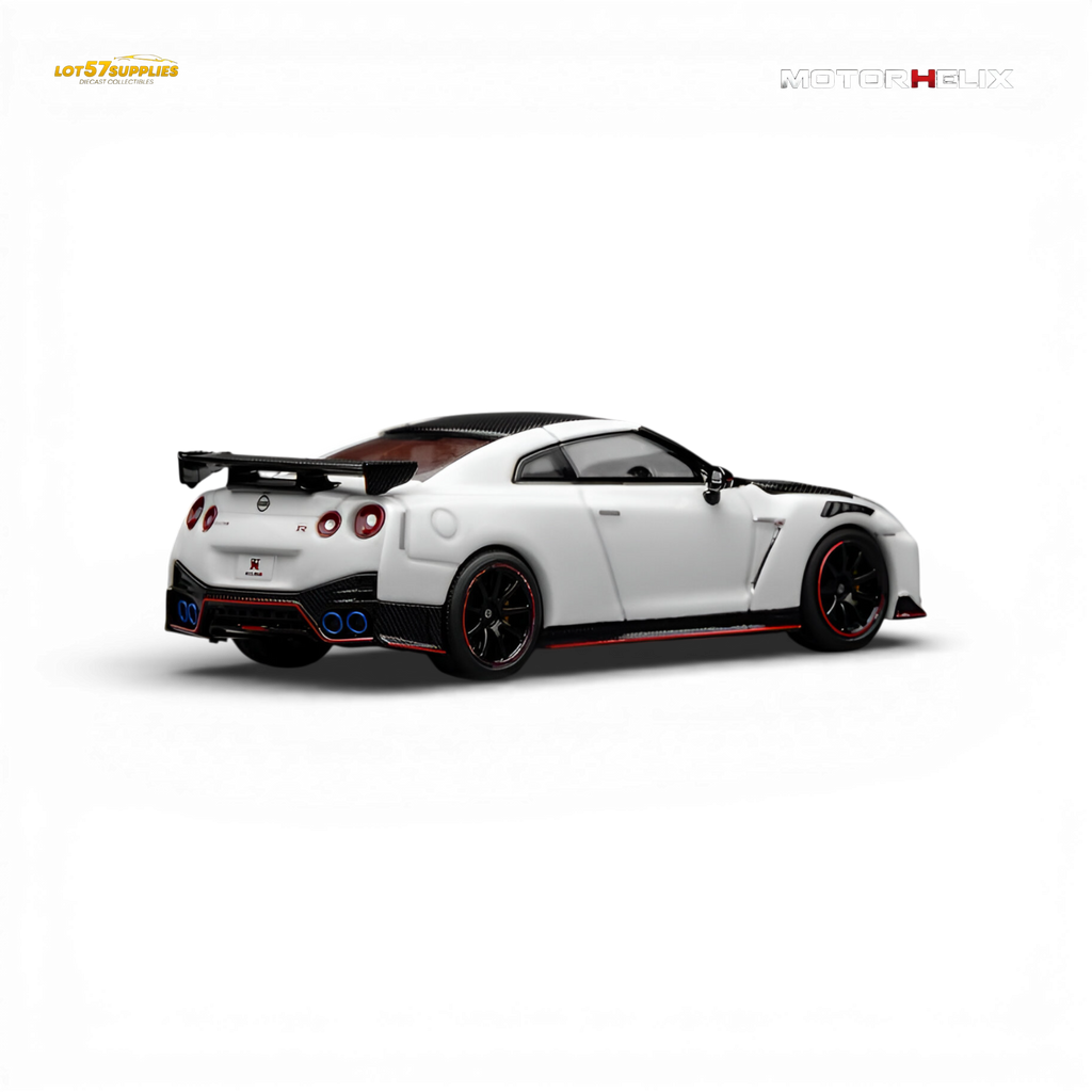 (Pre-Order) MOTORHELIX Nissan GT-R NISMO R35 1:64